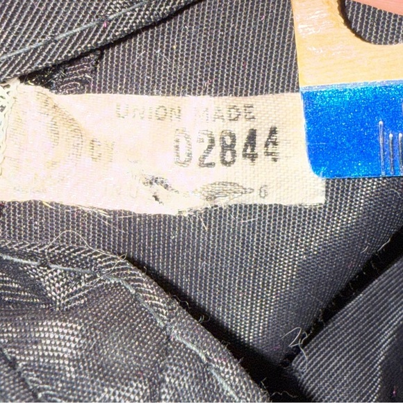 Vintage Union Made USA Black Velvet Hat with Pearl Accent Old Money - Picture 9 of 9